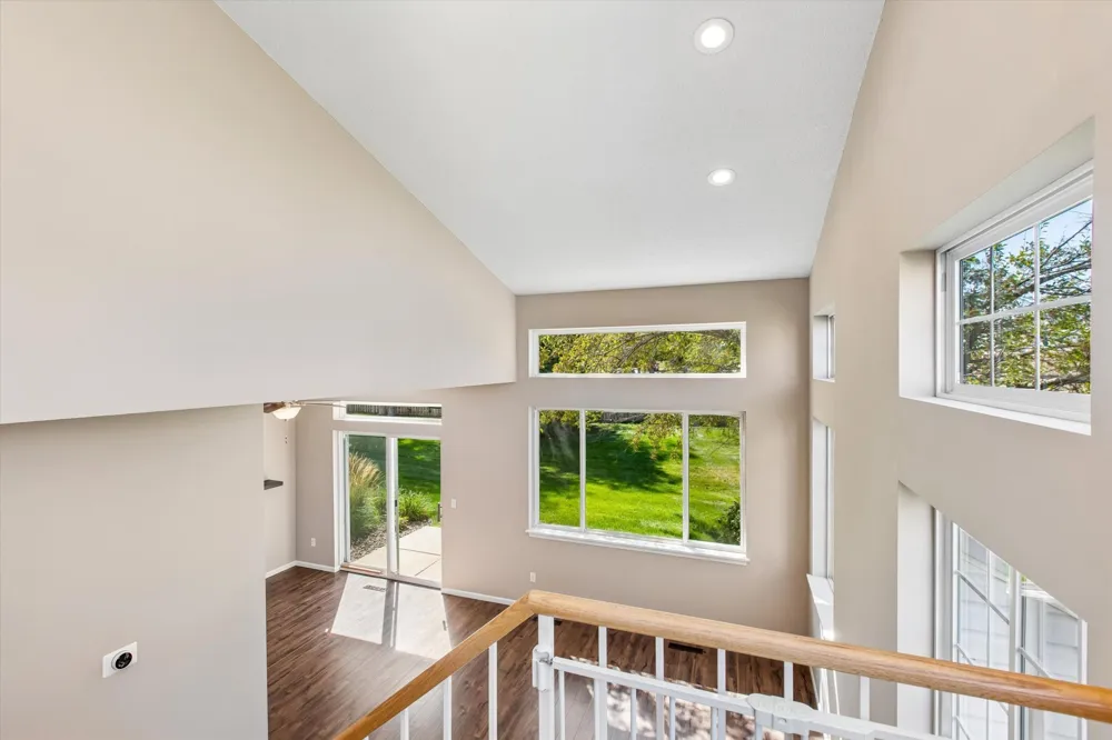 11712 Ryan Circle #1608 Burnsville, MN 55337