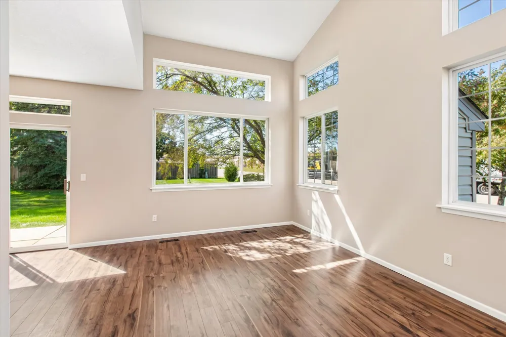 11712 Ryan Circle #1608 Burnsville, MN 55337