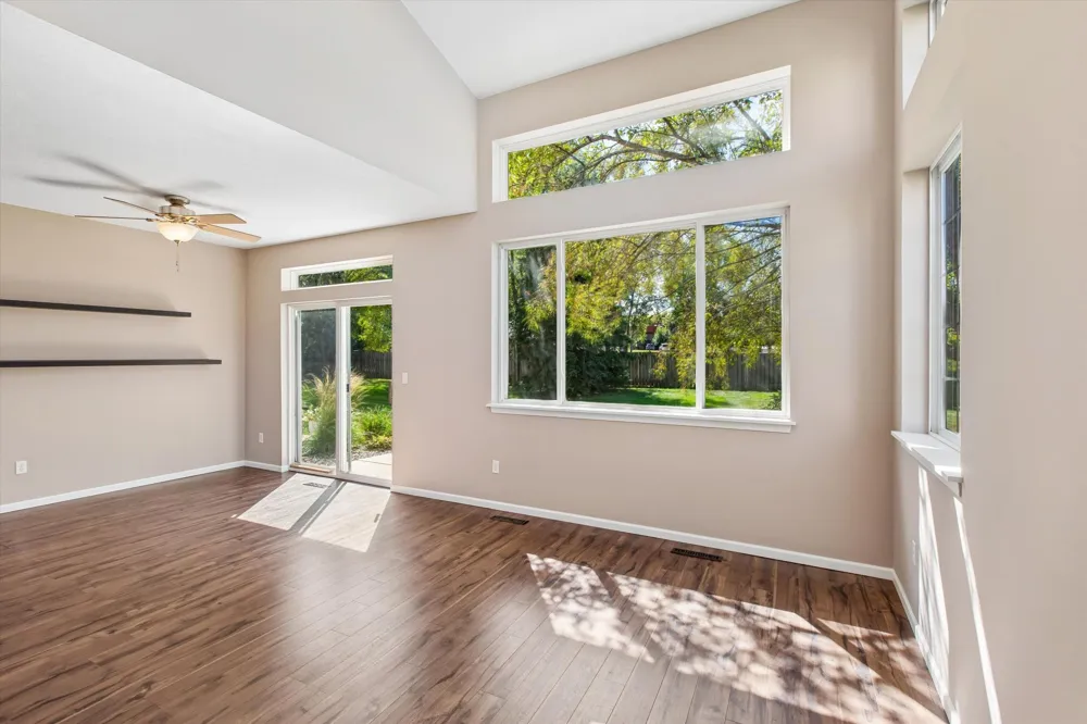 11712 Ryan Circle #1608 Burnsville, MN 55337