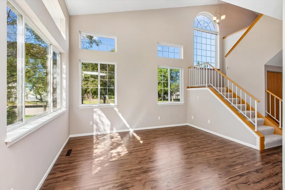 11712 Ryan Circle #1608 Burnsville, MN 55337