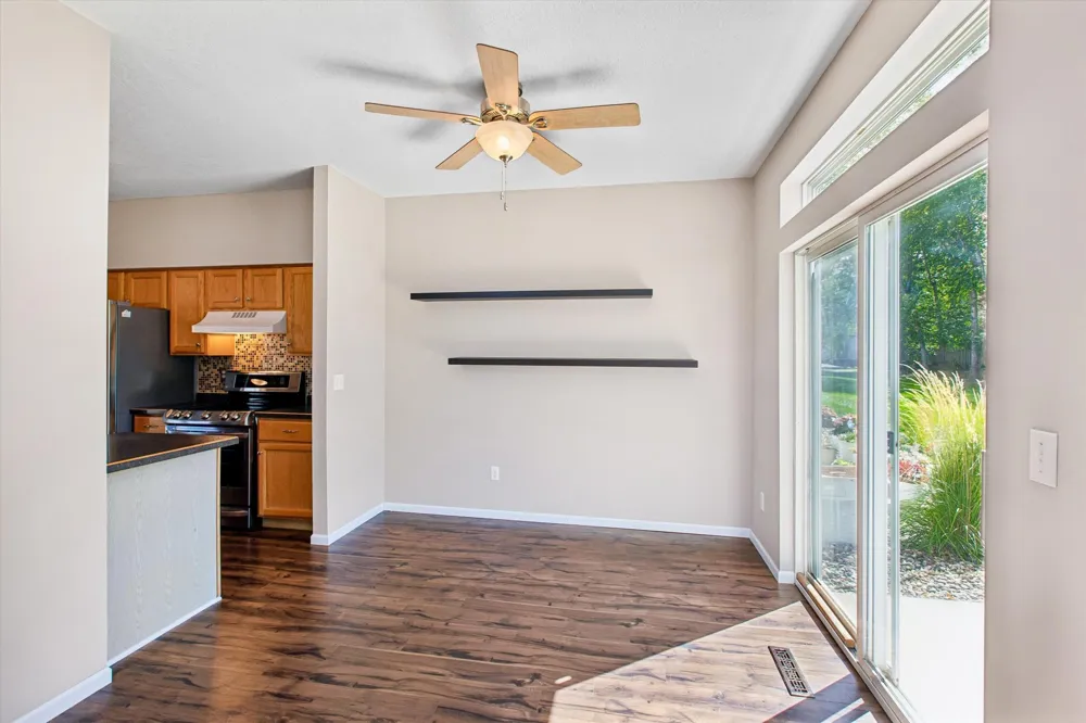 11712 Ryan Circle #1608 Burnsville, MN 55337