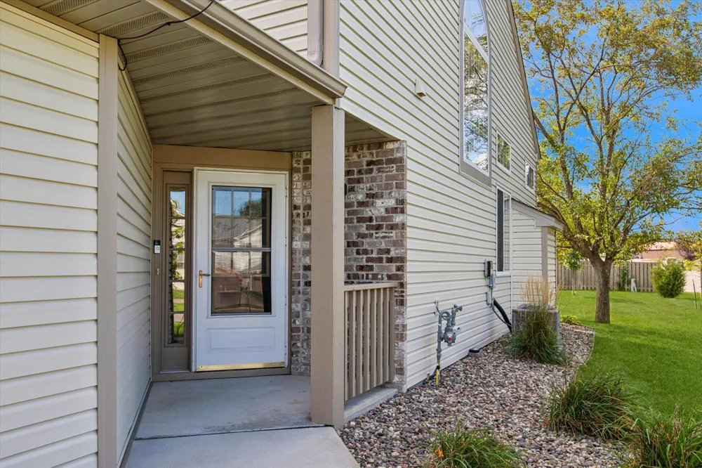 11712 Ryan Circle #1608 Burnsville, MN 55337