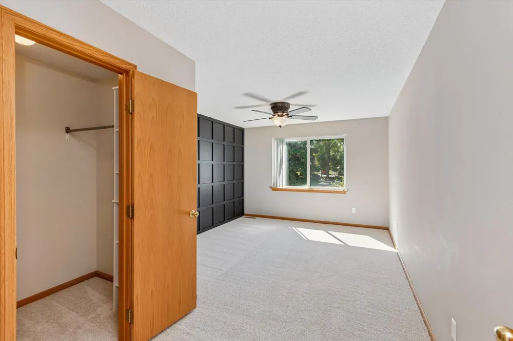 11712 Ryan Circle #1608 Burnsville, MN 55337