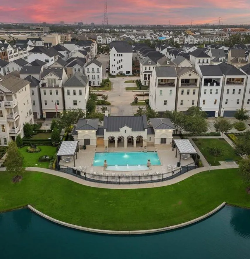 949 Blackshire Lane Houston, TX 77055