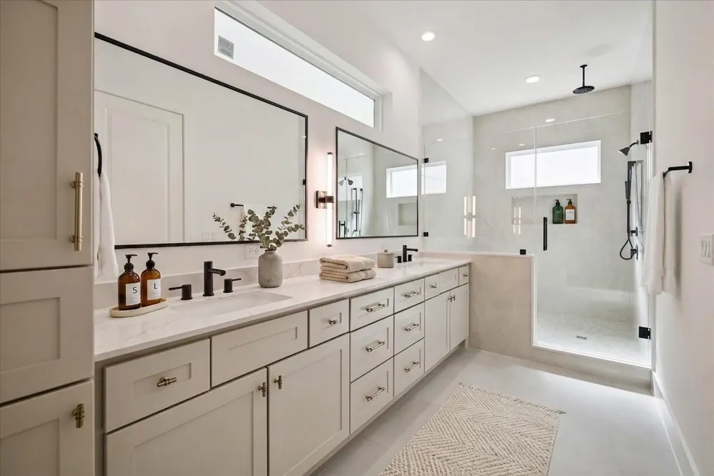 949 Blackshire Lane Houston, TX 77055
