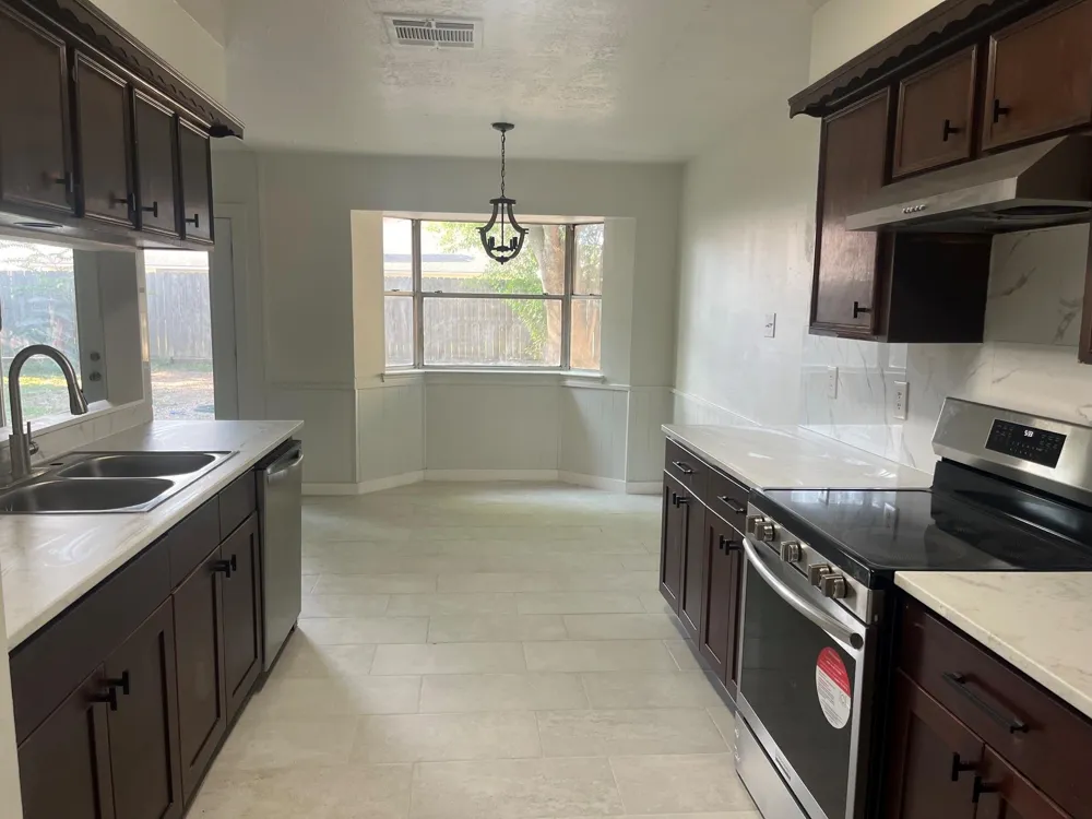 4207 Comanche Street Pasadena, TX 77504