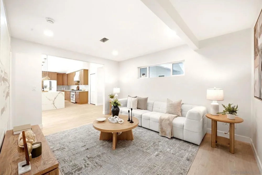2073 Willow Glen Fallbrook, CA 92028