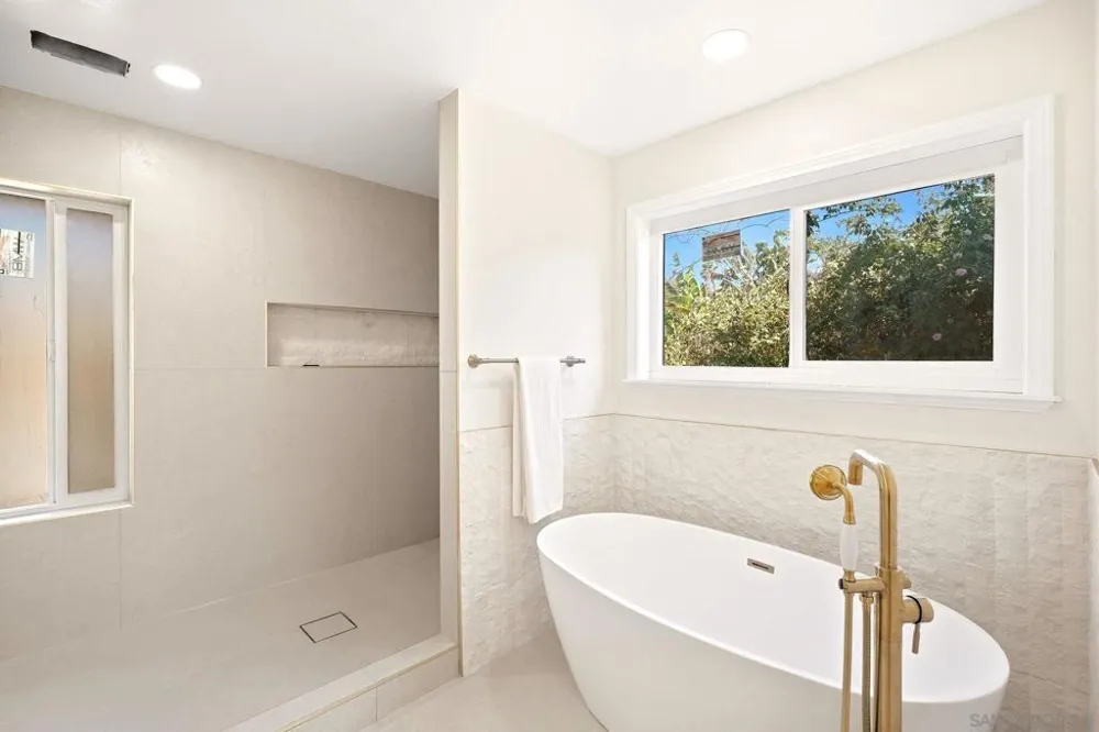 2073 Willow Glen Fallbrook, CA 92028