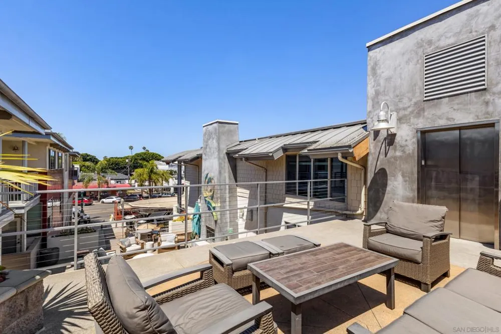 687 S Coast Hwy 101 #206 Encinitas, CA 92024