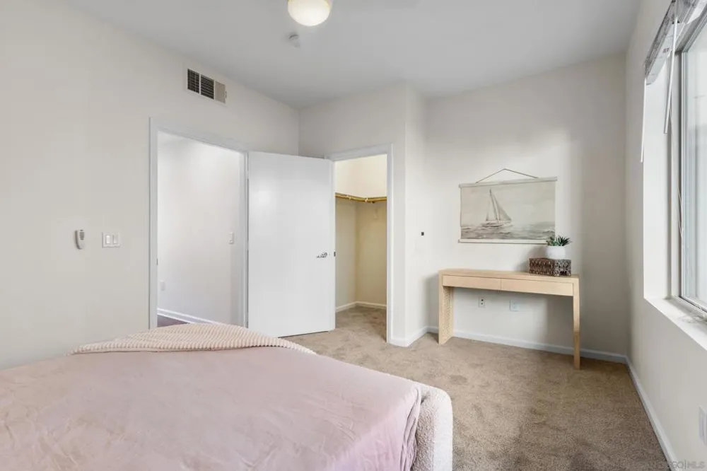 687 S Coast Hwy 101 #206 Encinitas, CA 92024