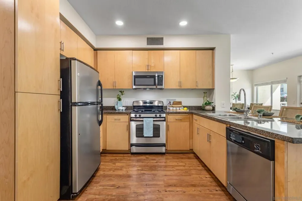 687 S Coast Hwy 101 #206 Encinitas, CA 92024