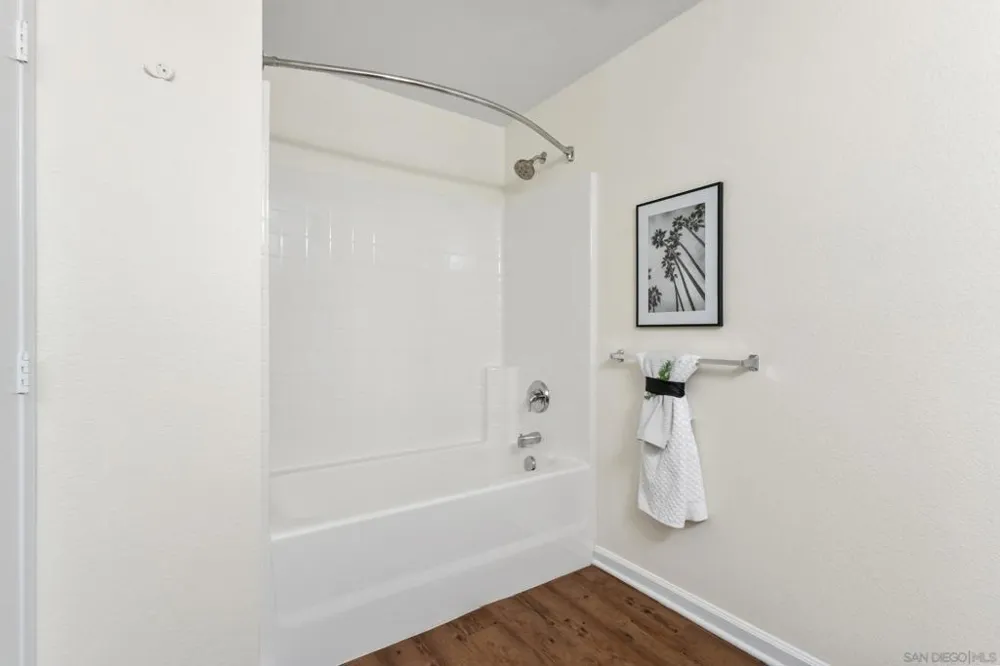 687 S Coast Hwy 101 #206 Encinitas, CA 92024