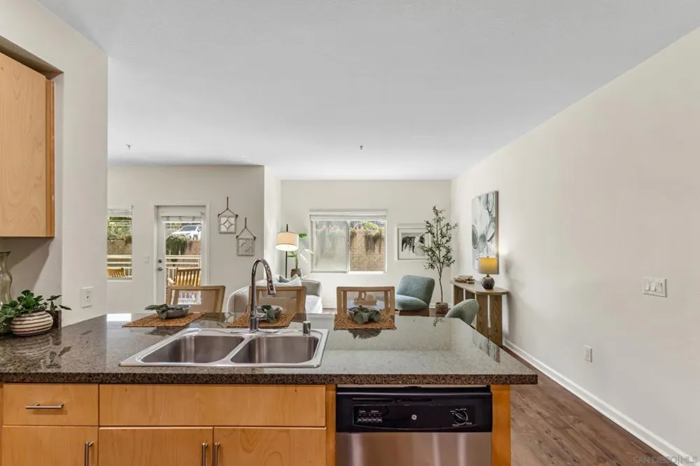 687 S Coast Hwy 101 #206 Encinitas, CA 92024