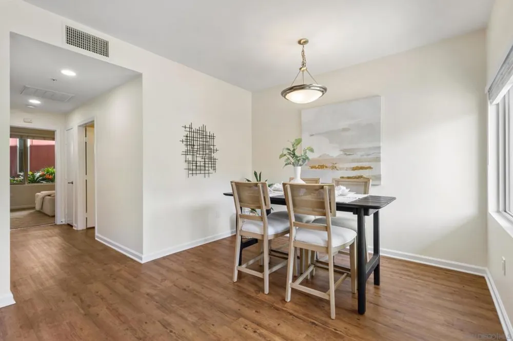 687 S Coast Hwy 101 #206 Encinitas, CA 92024