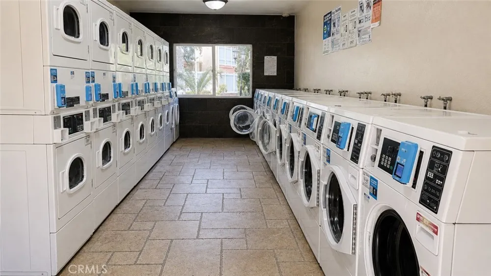 10331 Lindley Los Angeles, CA 91326