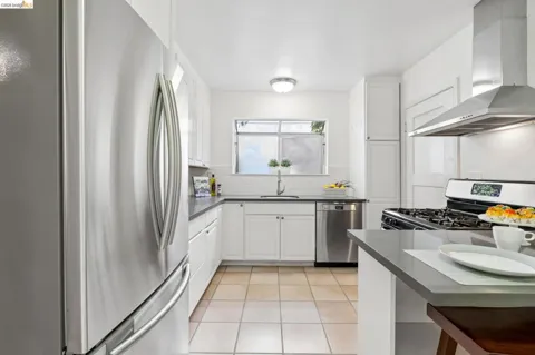 2271 Cedar #1