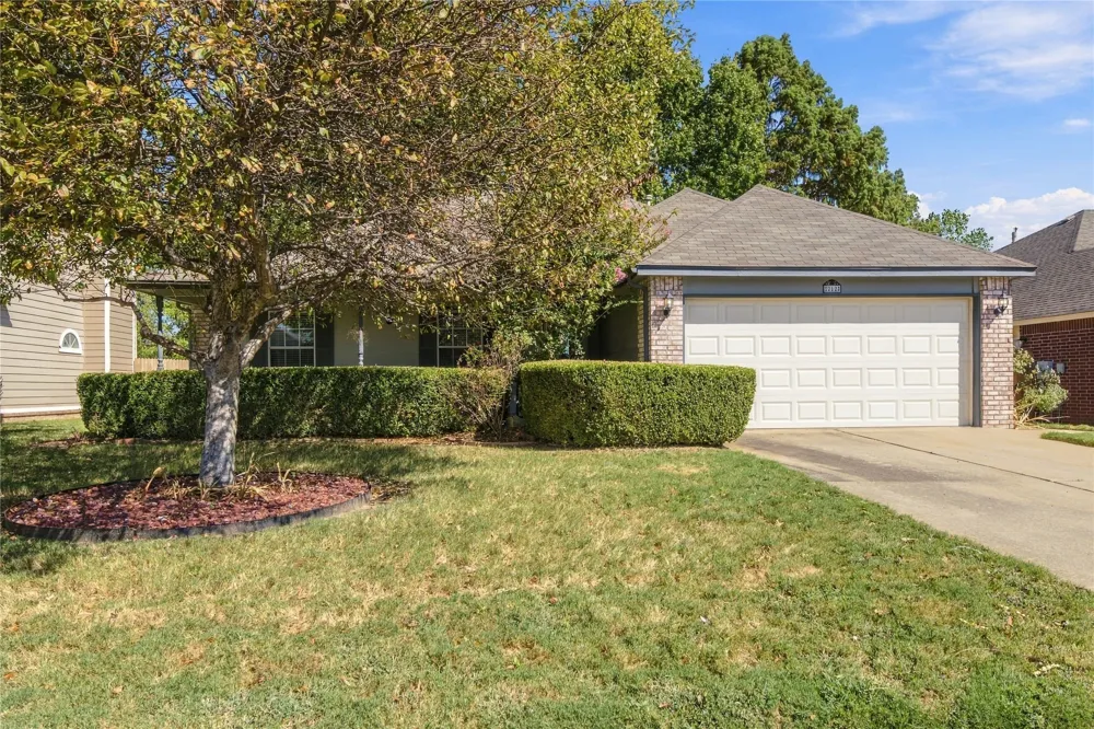 212 E Kansas Street Broken Arrow, OK 74012