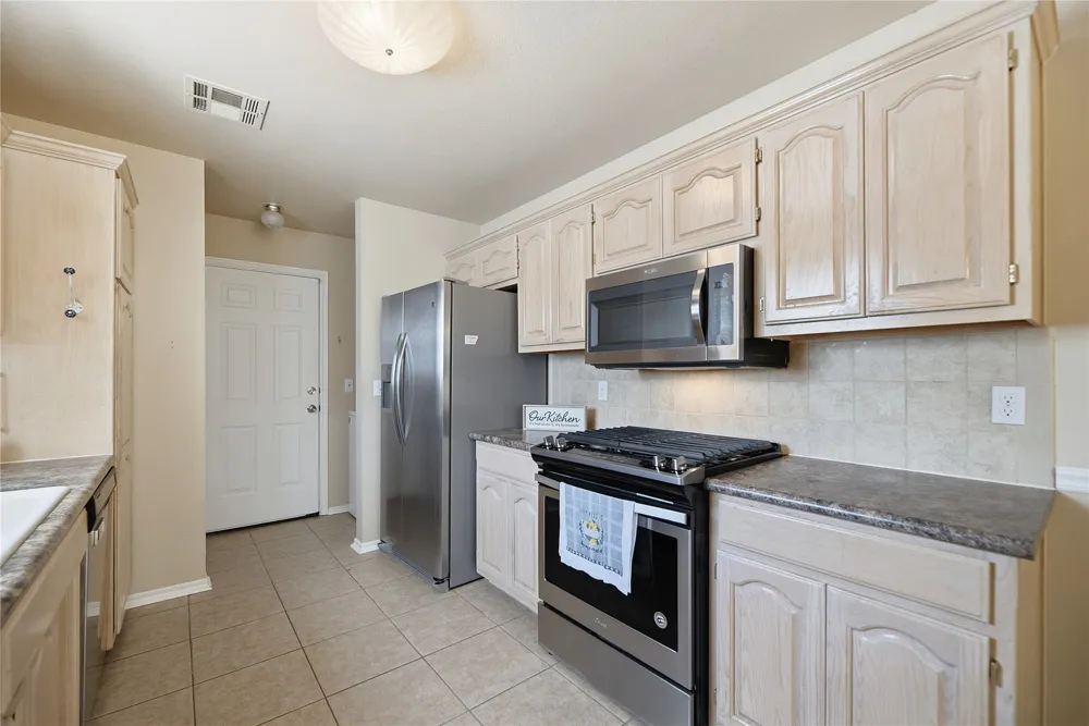 212 E Kansas Street Broken Arrow, OK 74012