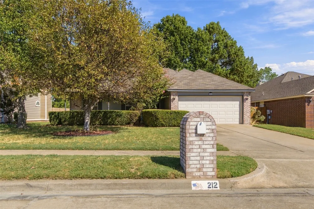 212 E Kansas Street Broken Arrow, OK 74012