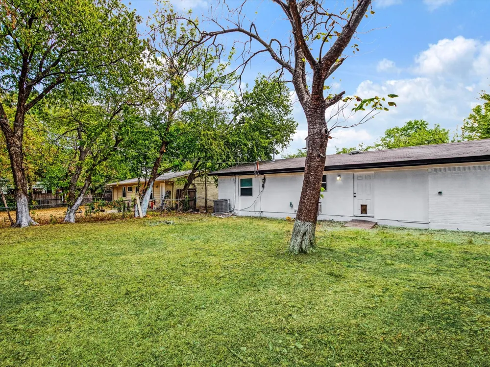 713 Hardy Drive Garland, TX 75041