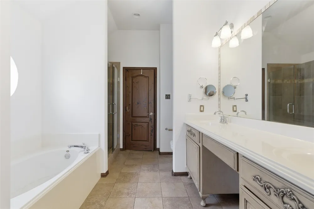 9008 Winding River Drive Fort Worth, TX 76118