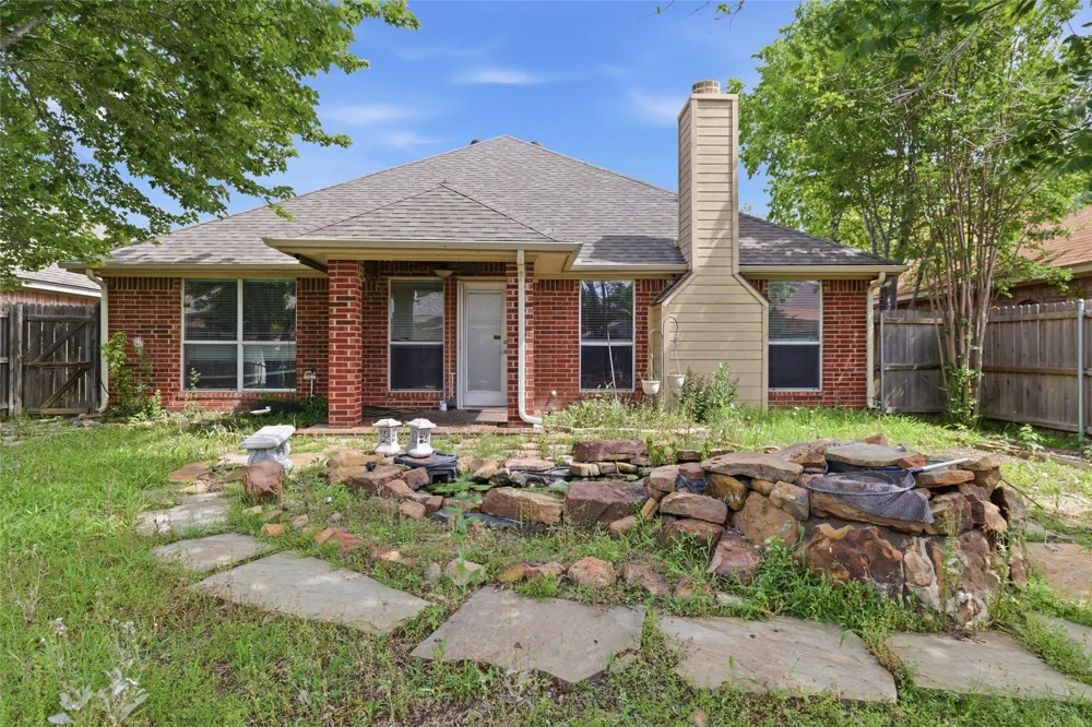 9008 Winding River Drive Fort Worth, TX 76118