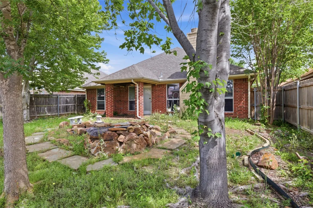 9008 Winding River Drive Fort Worth, TX 76118