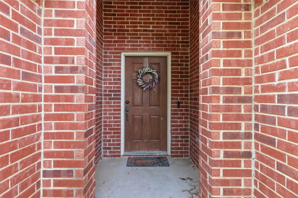 9008 Winding River Drive Fort Worth, TX 76118