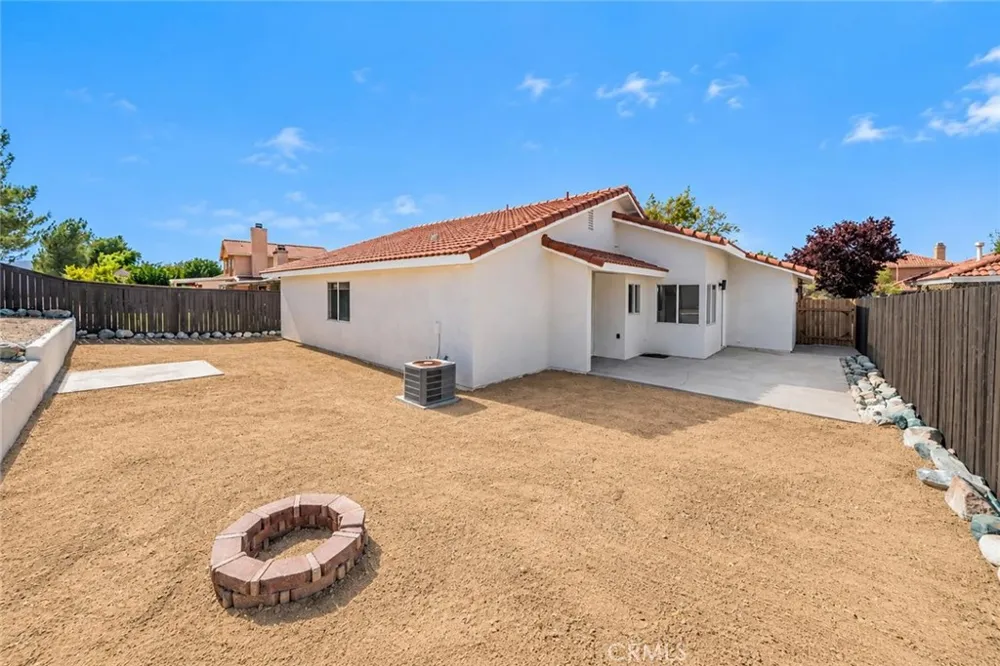 12609 Sunbird Lane Victorville, CA 92392