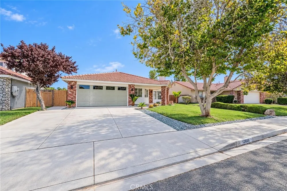 12609 Sunbird Lane Victorville, CA 92392