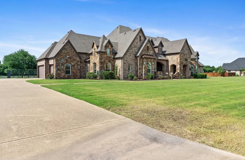 623 Calm Water Cove Princeton, TX 75407