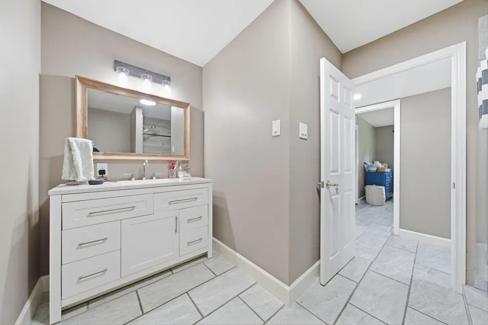 1845 Westcrest Drive Houston, TX 77055
