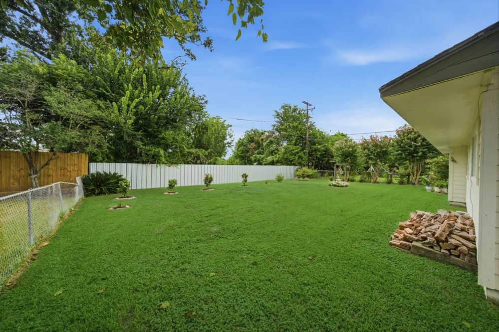 1845 Westcrest Drive Houston, TX 77055