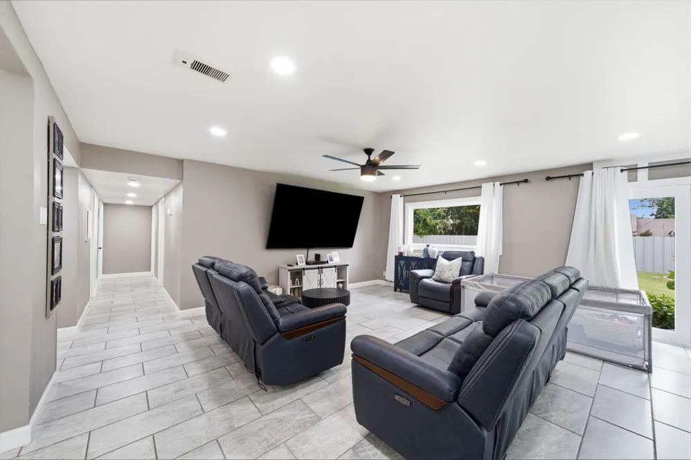 1845 Westcrest Drive Houston, TX 77055