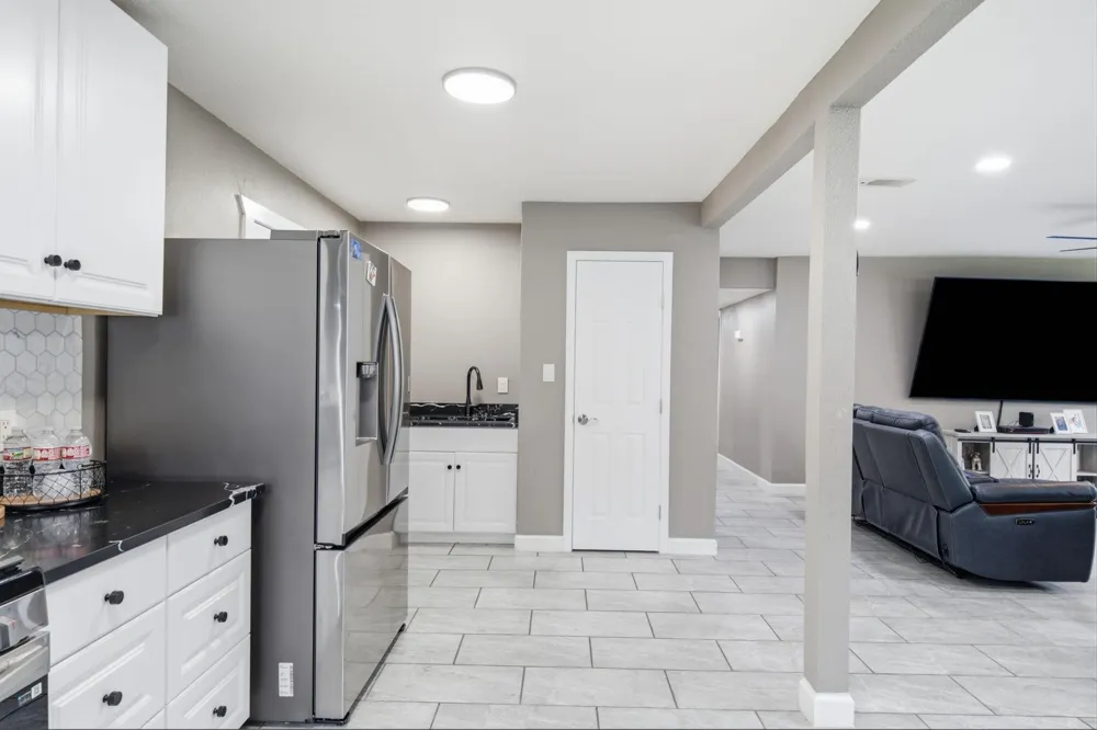 1845 Westcrest Drive Houston, TX 77055