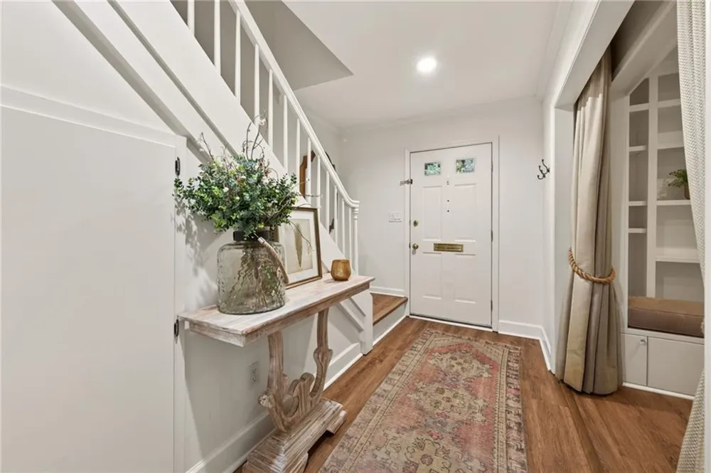 26 Old Ivy Square NE #26 Atlanta, GA 30342