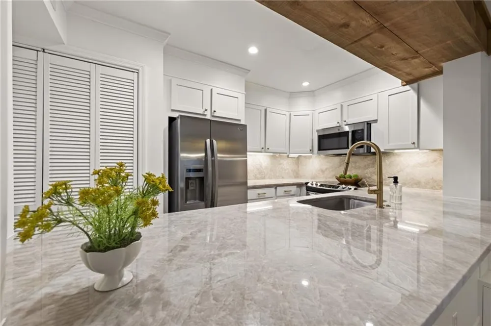 26 Old Ivy Square NE #26 Atlanta, GA 30342