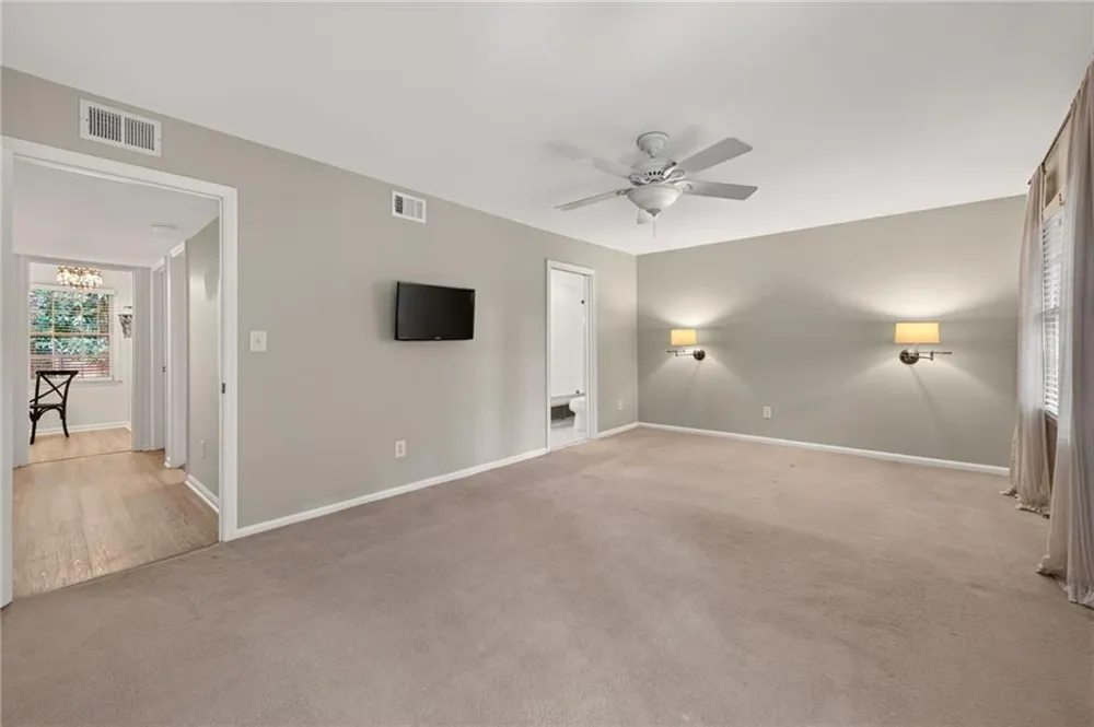 26 Old Ivy Square NE #26 Atlanta, GA 30342