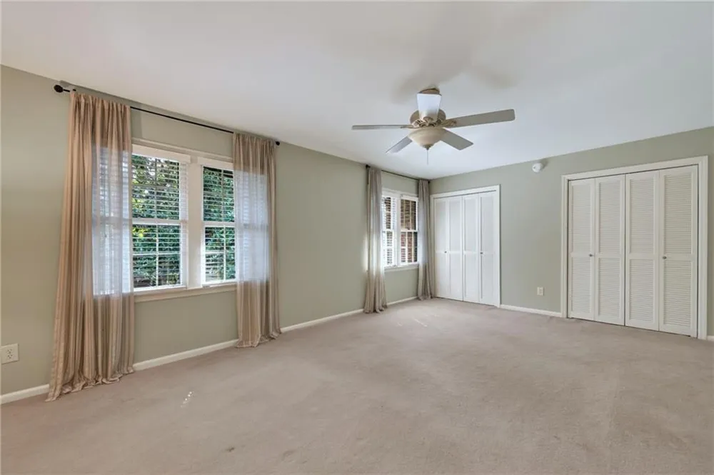26 Old Ivy Square NE #26 Atlanta, GA 30342