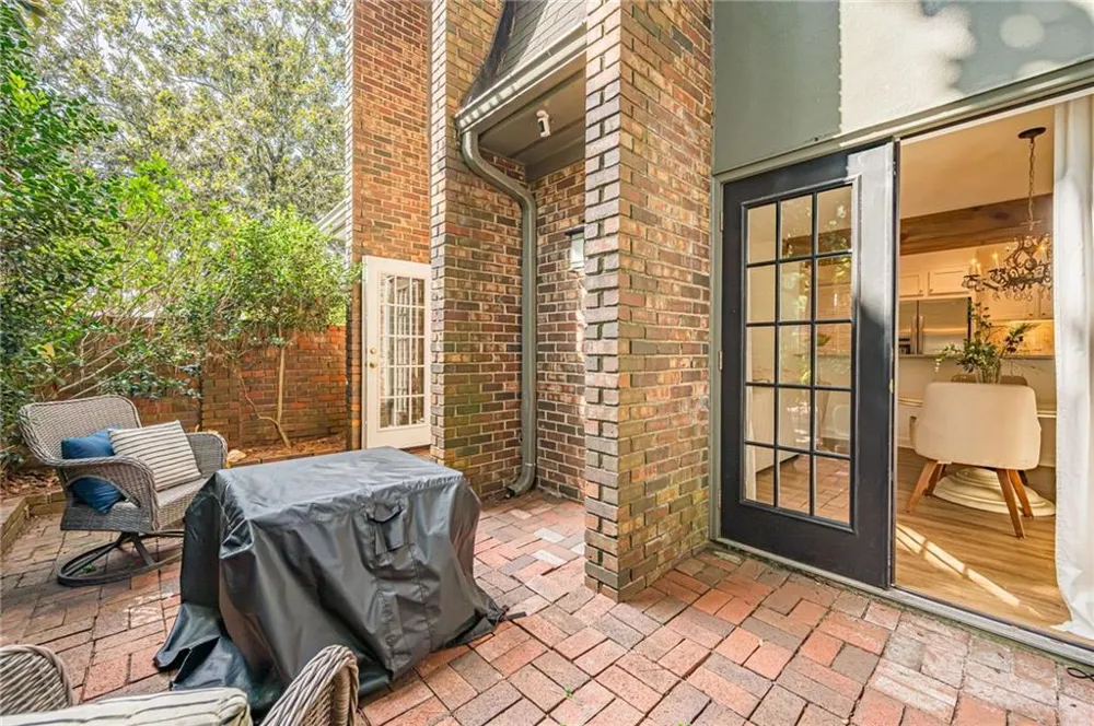 26 Old Ivy Square NE #26 Atlanta, GA 30342