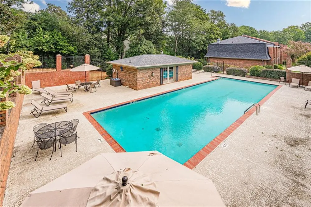 26 Old Ivy Square NE #26 Atlanta, GA 30342
