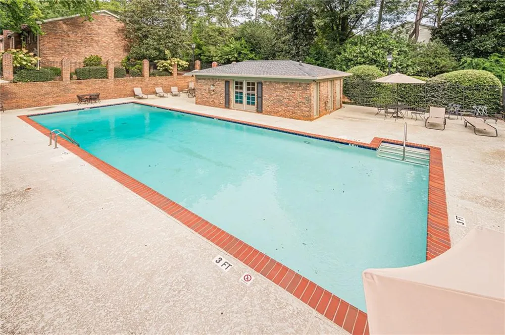 26 Old Ivy Square NE #26 Atlanta, GA 30342