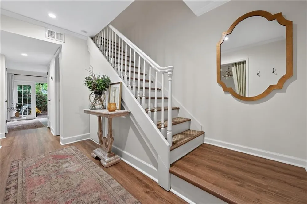 26 Old Ivy Square NE #26 Atlanta, GA 30342