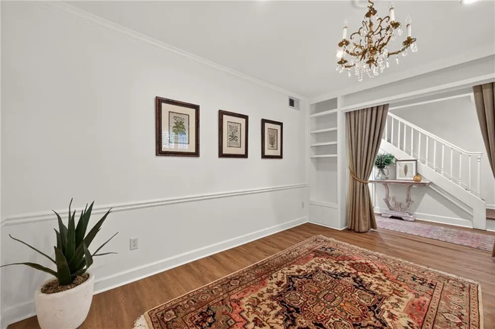 26 Old Ivy Square NE #26 Atlanta, GA 30342