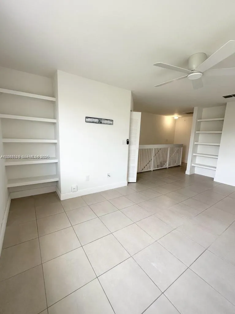 18316 NW 68th Ave #I Hialeah, FL 33015