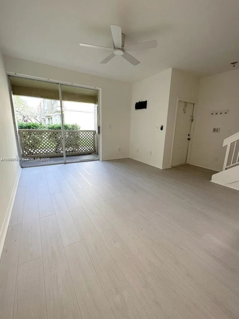 18316 NW 68th Ave #I Hialeah, FL 33015