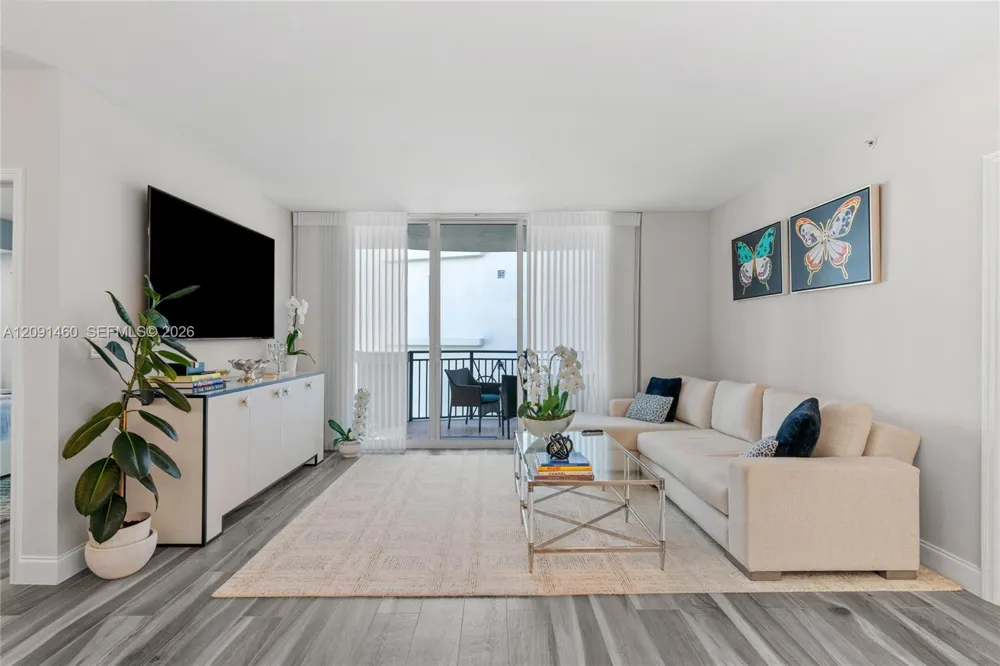 17555 Atlantic Blvd #UPH3 Sunny Isles Beach, FL 33160