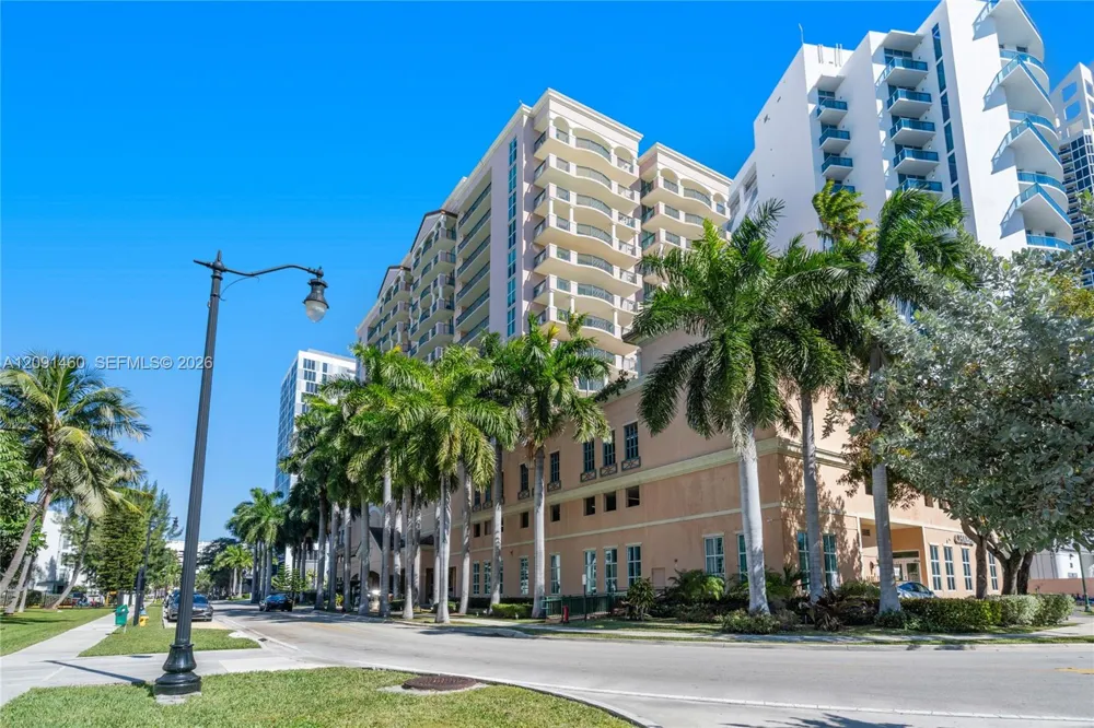 17555 Atlantic Blvd #UPH3 Sunny Isles Beach, FL 33160