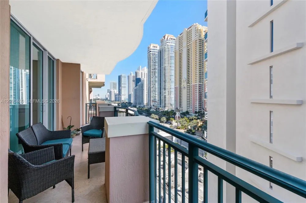 17555 Atlantic Blvd #UPH3 Sunny Isles Beach, FL 33160