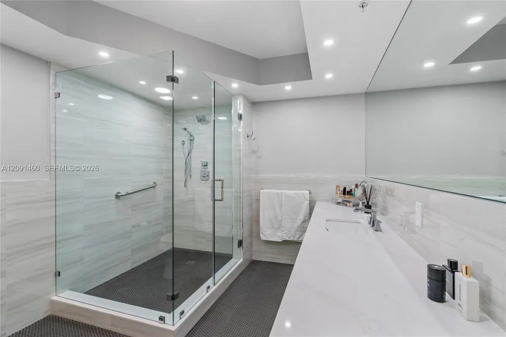 17555 Atlantic Blvd #UPH3 Sunny Isles Beach, FL 33160
